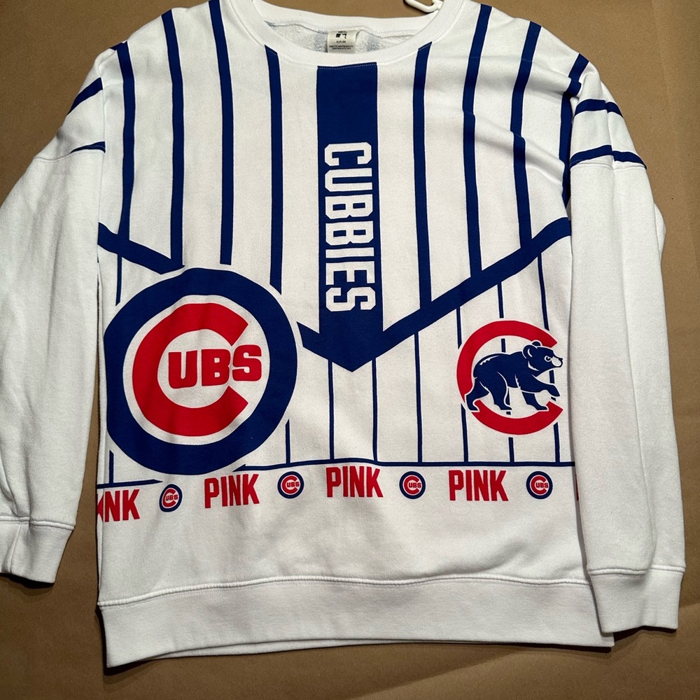Chicago Cubs Victorias Secret PINK sweatshirt
